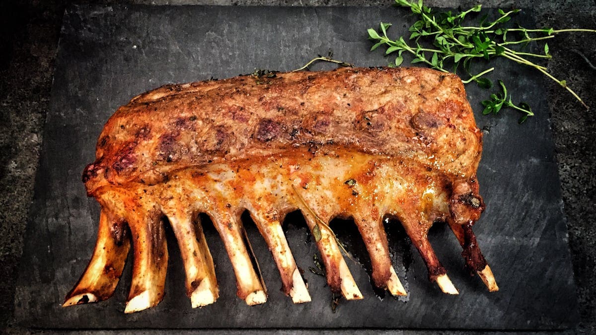 Fall-off-the-bone 3-2-1 smoked ribs with herbs